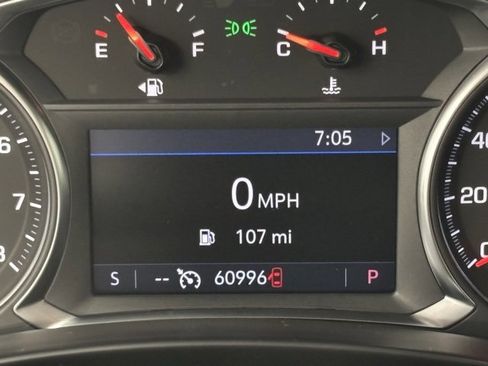 Used 2023 GMC Terrain SLT image 21