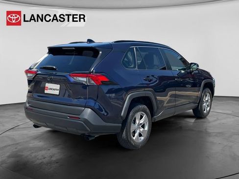 Used 2022 Toyota RAV4 XLE w/ Convenience Package FWD image 7