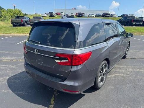 Used 2024 Honda Odyssey Elite image 3