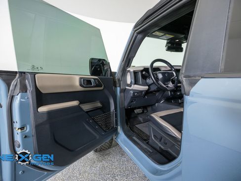 Used 2022 Ford Bronco Wildtrak AWD/4WD image 9