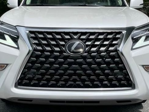Used 2020 Lexus GX 460 Premium w/ Premium Package AWD/4WD image 11