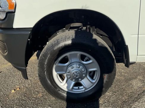 Used 2022 RAM 3500 Tradesman w/ Snow Chief Group image 33