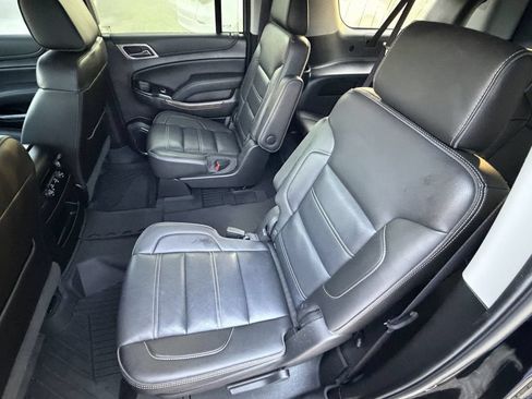 Used 2019 GMC Yukon XL Denali RWD image 16