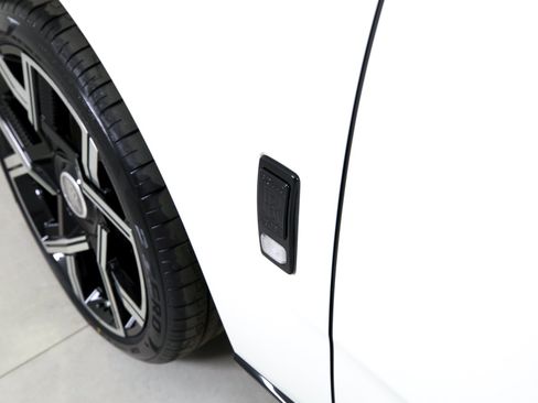 Used 2026 Rolls-Royce Cullinan AWD/4WD image 46