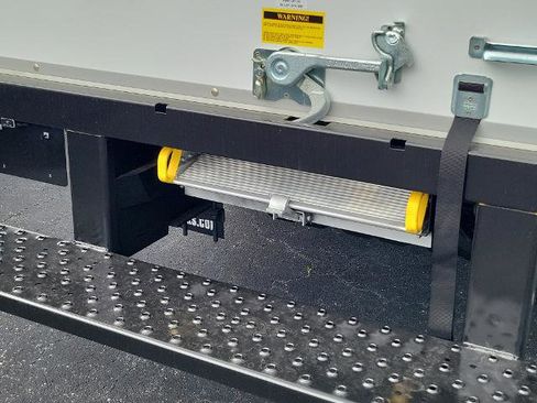 New 2025 Chevrolet Express 3500 w/ Power Convenience Package image 5