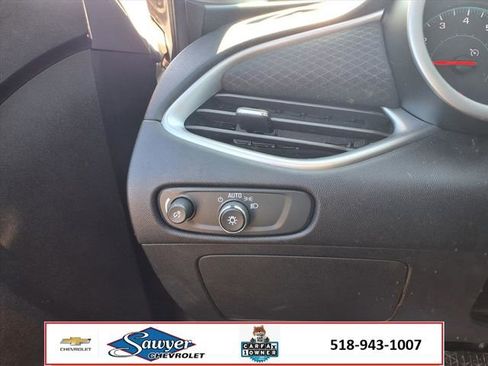 Used 2024 Chevrolet Malibu LT image 13