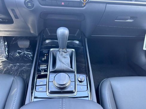 New 2025 MAZDA CX-30 AWD 2.5 S w/ Select Sport Pkg image 16