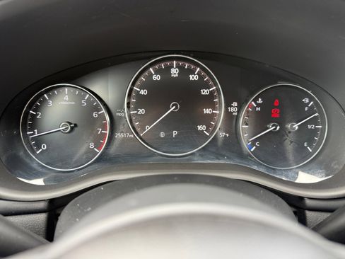 Used 2023 MAZDA MAZDA3 s FWD image 11