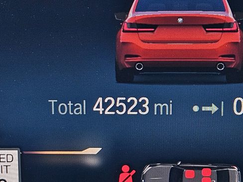 Used 2023 BMW 330i Sedan w/ Driving Assistance Package image 27