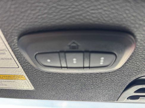 Used 2022 Jeep Wrangler Unlimited Sport w/ Sun And Sound Package image 37