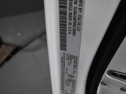 Used 2024 Jeep Wagoneer Series II w/ Flexible Seating Group RWD image 17