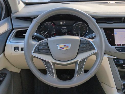 Certified 2023 Cadillac XT5 Premium Luxury w/ LPO, Floor Liner Package image 28