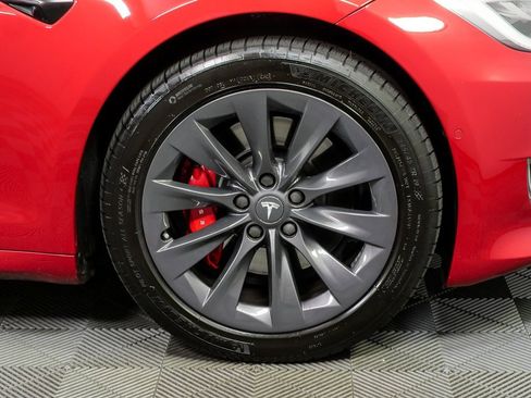 Used 2020 Tesla Model S Performance image 38