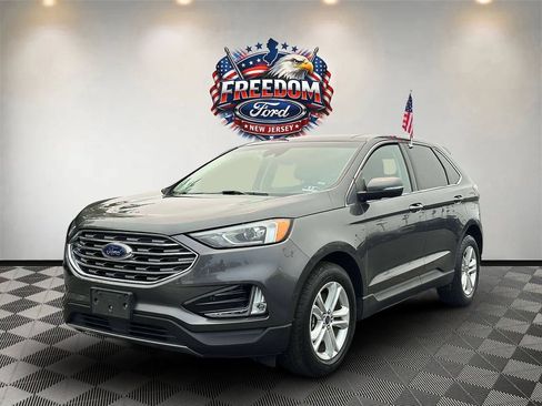 Used 2019 Ford Edge SEL w/ Equipment Group 201A AWD/4WD image 2
