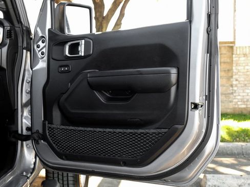 Used 2021 Jeep Wrangler Unlimited Sport S image 59