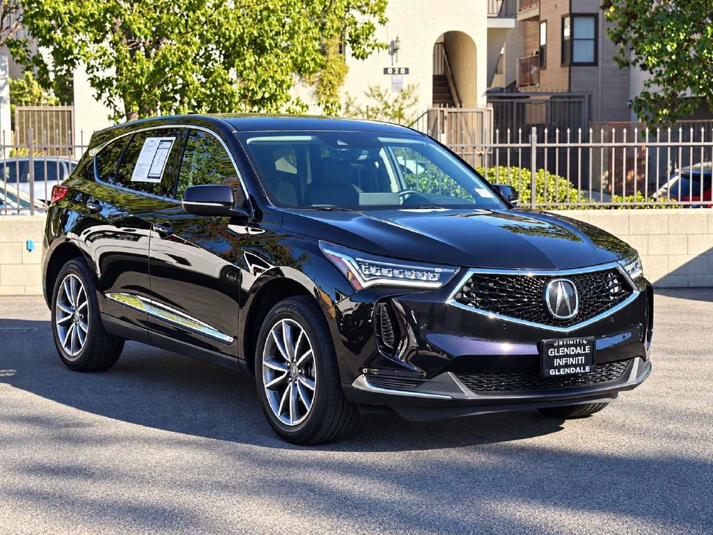Used 2023 Acura RDX w/ Technology Package FWD image 2