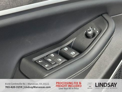 New 2025 Jeep Grand Cherokee L Limited w/ Luxury Tech Group II image 41