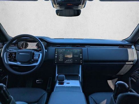 New 2025 Land Rover Range Rover Long Wheelbase SE AWD/4WD image 15
