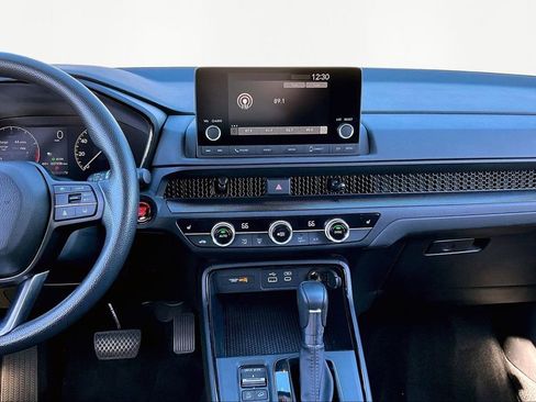 Used 2024 Honda CR-V EX image 10