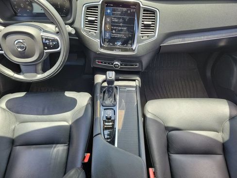 Used 2020 Volvo XC90 T6 Momentum AWD/4WD image 18