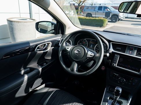 Used 2019 Nissan Sentra SV image 11