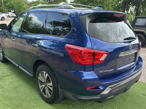 Used 2019 Nissan Pathfinder S AWD/4WD image 6