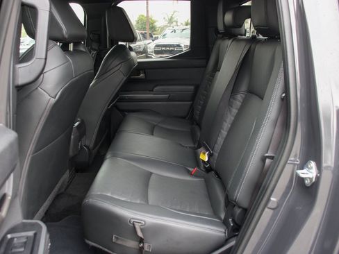 Used 2024 Toyota Tacoma TRD Sport image 39