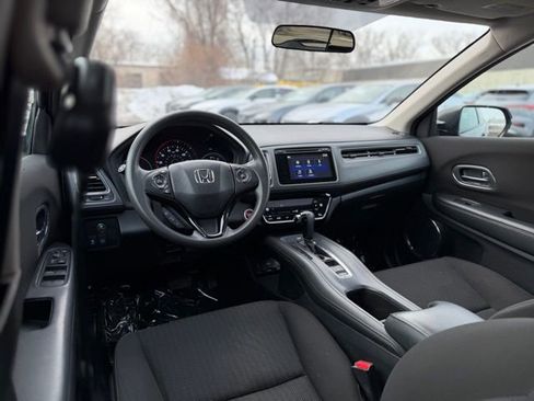 Used 2017 Honda HR-V EX image 19