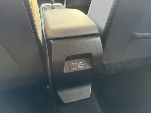 Certified 2025 Subaru Crosstrek 2.0i Premium image 24