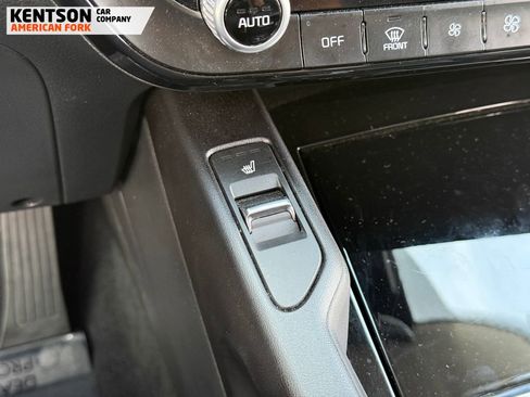 Used 2025 Kia Telluride S AWD/4WD image 22
