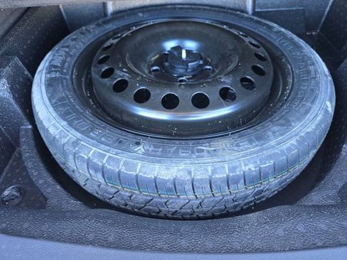 Used 2021 Buick Envision Essence w/ Sport Touring Package image 14