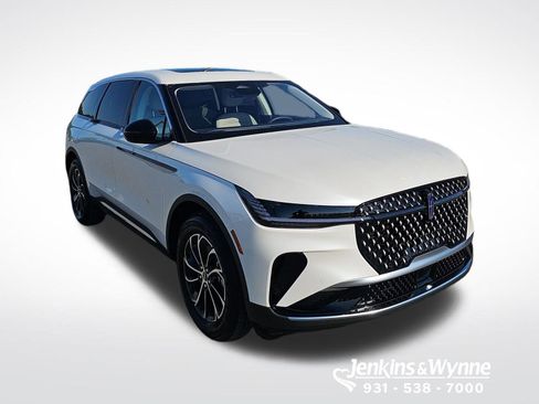 New 2026 Lincoln Nautilus Premier w/ Equipment Group 102A AWD/4WD image 4
