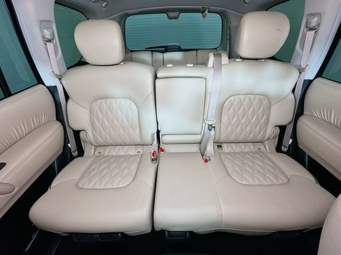 Used 2024 Nissan Armada Platinum AWD/4WD image 13