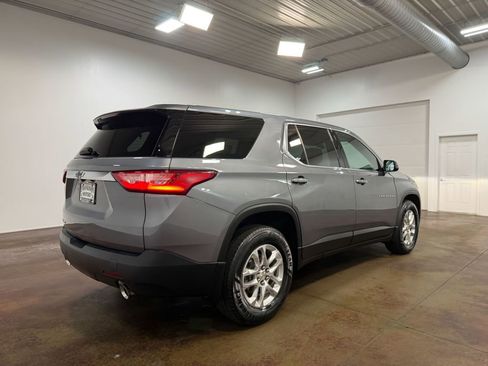 Used 2020 Chevrolet Traverse LS image 34