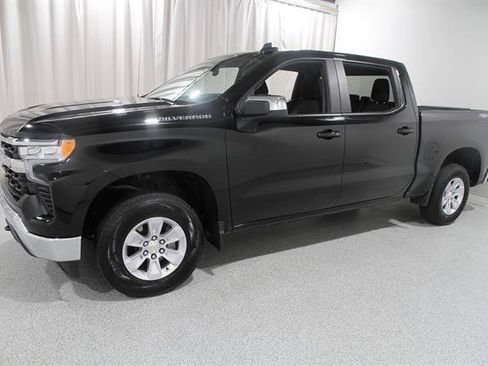 Used 2026 Chevrolet Silverado 1500 LT AWD/4WD image 3