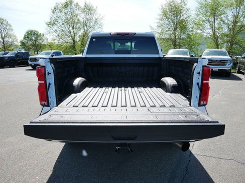 Used 2024 Chevrolet Silverado 3500 LTZ w/ LTZ Premium Package AWD/4WD image 14