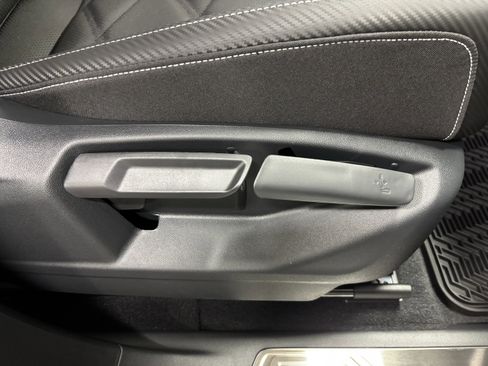 New 2026 Volkswagen Atlas Cross Sport SE image 12