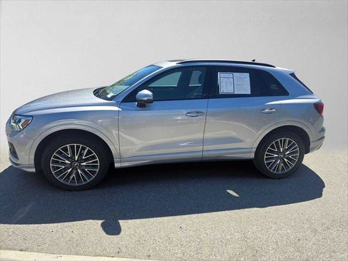 Used 2023 Audi Q3 2.0T Premium w/ Convenience Package AWD/4WD image 6