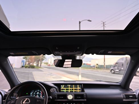 Used 2017 Lexus IS 200t IS Turbo RWD image 26