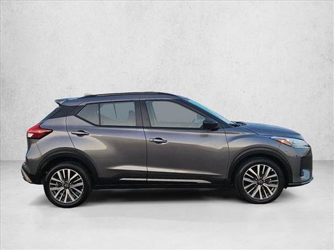Used 2024 Nissan Kicks SR FWD image 4