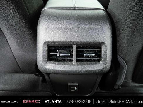 Used 2023 GMC Terrain SLE FWD image 18