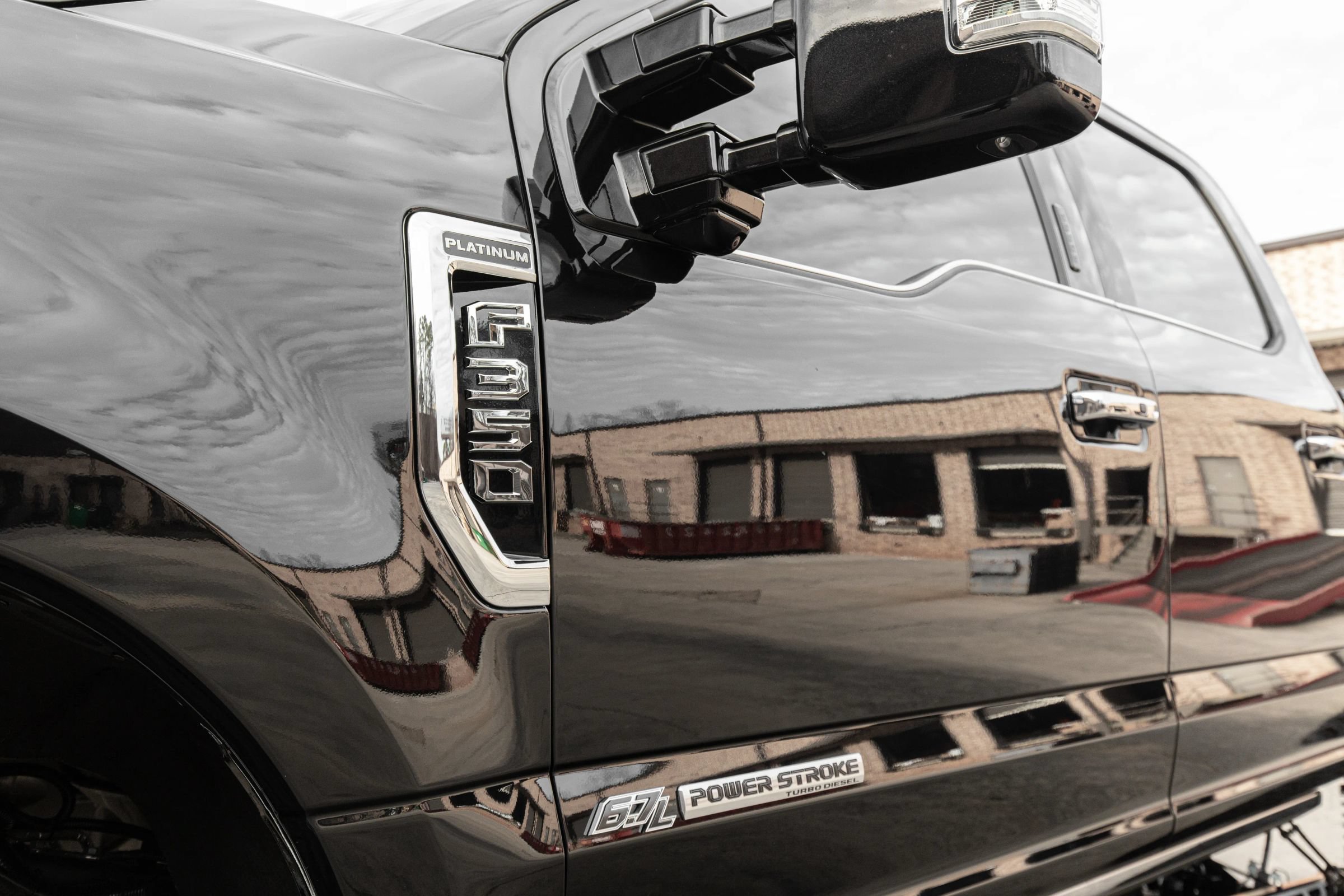 Used 2022 Ford F350 Platinum AWD/4WD image 6