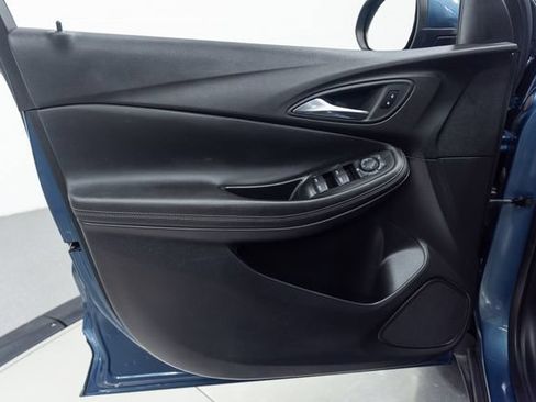 Used 2024 Buick Encore GX Preferred FWD image 11
