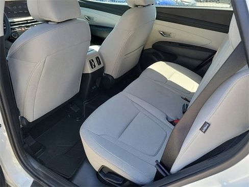 New 2025 Hyundai Tucson SEL image 16