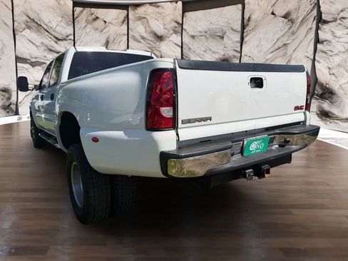 Used 2004 Chevrolet Silverado 3500 LS w/ Heavy-Duty Power Package image 8