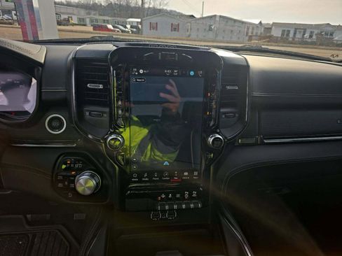 Used 2023 RAM 1500 Limited w/ Body Color Bumper Group image 4