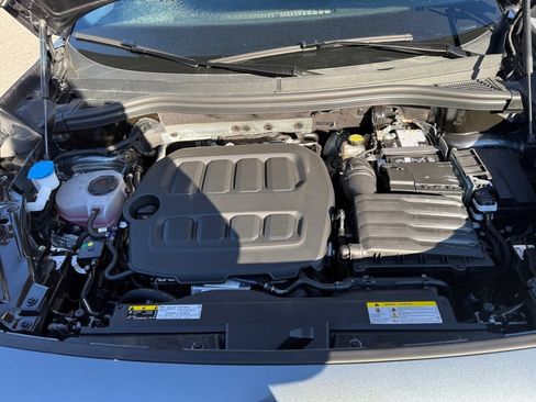 New 2026 Volkswagen Tiguan SE image 16