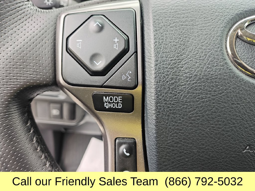 Used 2019 Toyota Tacoma SR5 AWD/4WD image 30
