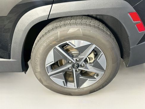 Used 2025 Hyundai Tucson SEL FWD image 11