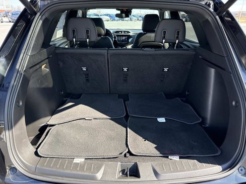 Used 2023 Chevrolet TrailBlazer RS w/ Sun and Liftgate Package image 21